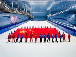 挪媒：索帅若执教曼联周薪约5-6万镑，进欧冠奖金300-400万镑